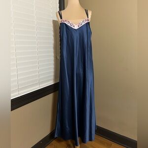 Cabernet Navy Chemise with Pink Trim